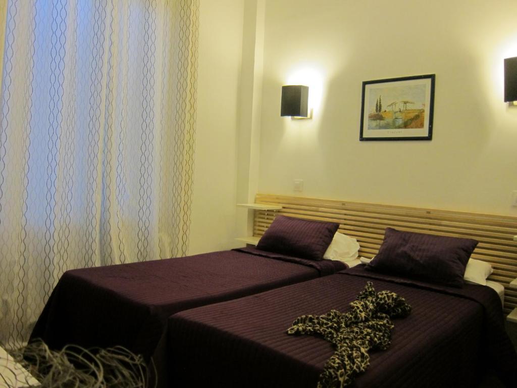 Brit Hotel Colbert Juan-les-Pins Exterior foto