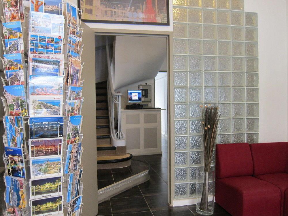 Brit Hotel Colbert Juan-les-Pins Exterior foto
