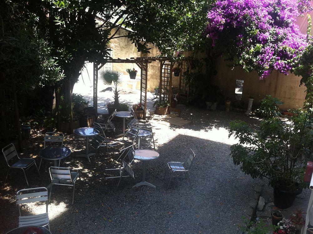Brit Hotel Colbert Juan-les-Pins Exterior foto