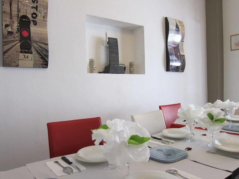 Brit Hotel Colbert Juan-les-Pins Exterior foto