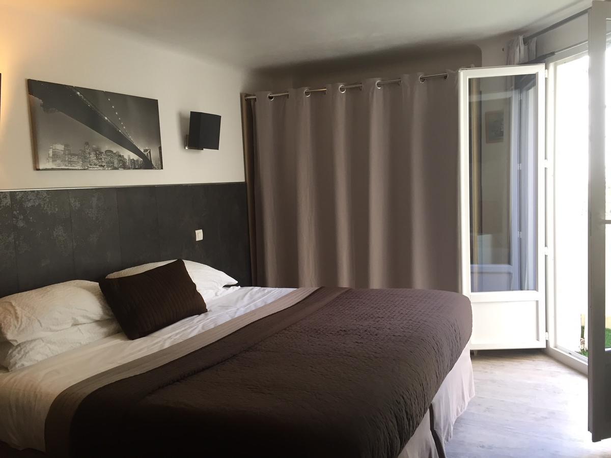 Brit Hotel Colbert Juan-les-Pins Exterior foto