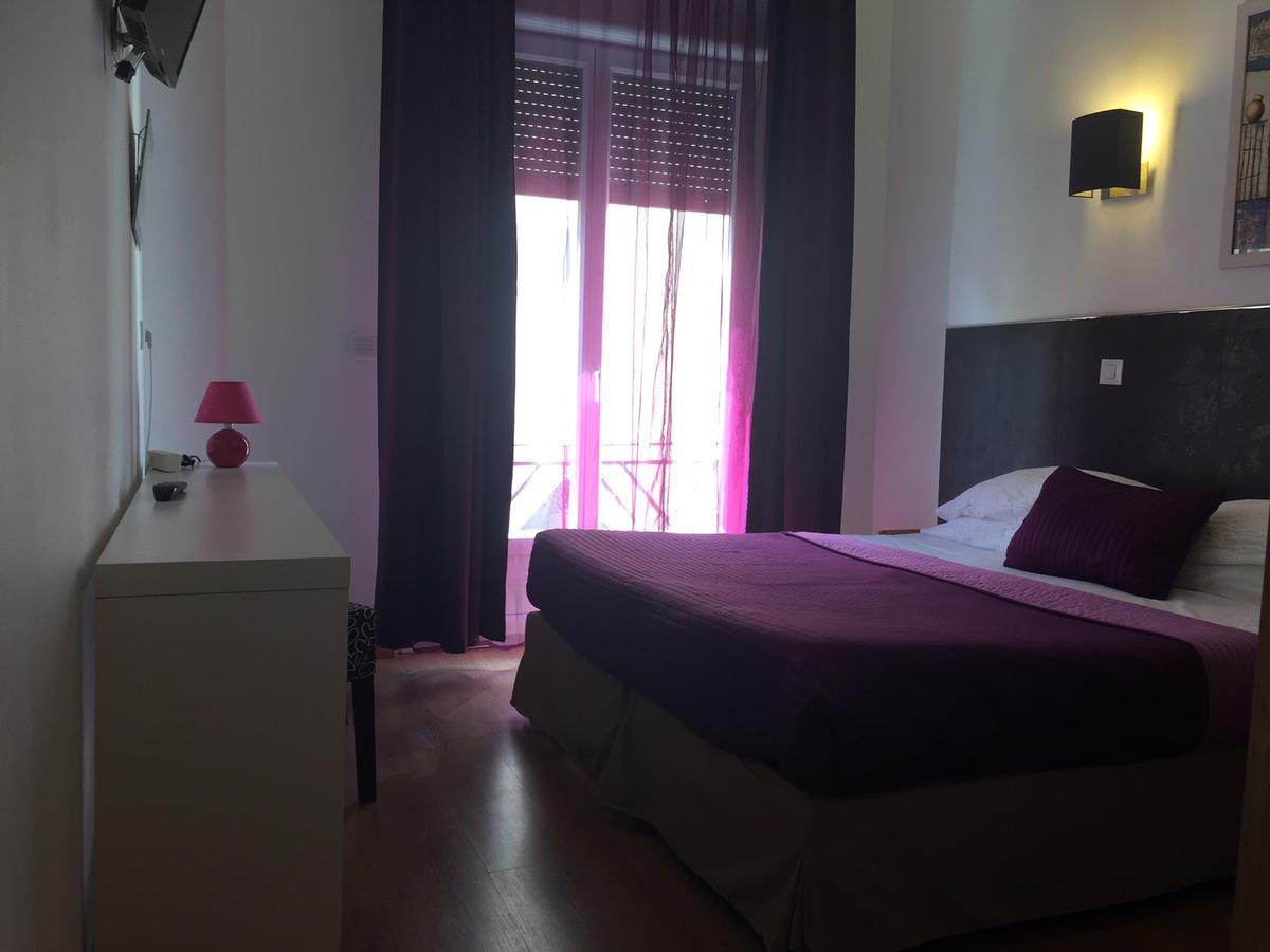 Brit Hotel Colbert Juan-les-Pins Exterior foto
