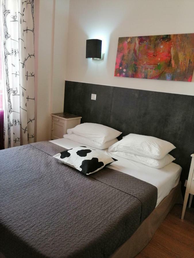 Brit Hotel Colbert Juan-les-Pins Exterior foto